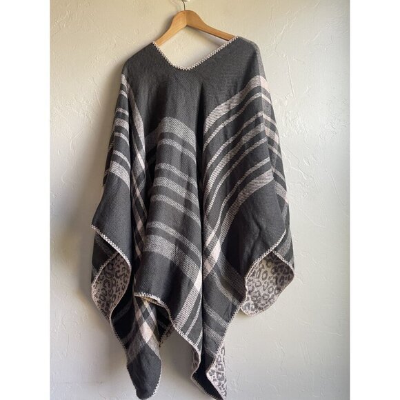 New! CATO Pink Gray One Size Reversible Scarf Shawl Wrap Soft Lightweight Plaid - Picture 4 of 9